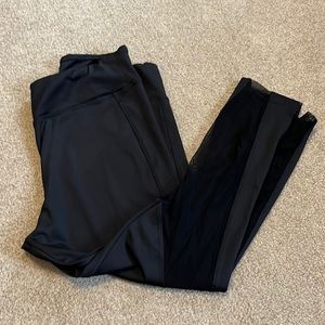 Black cropped leggings with mesh details